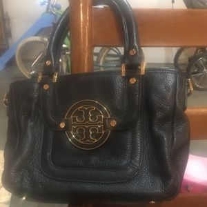 Black leather Tory Burch purse